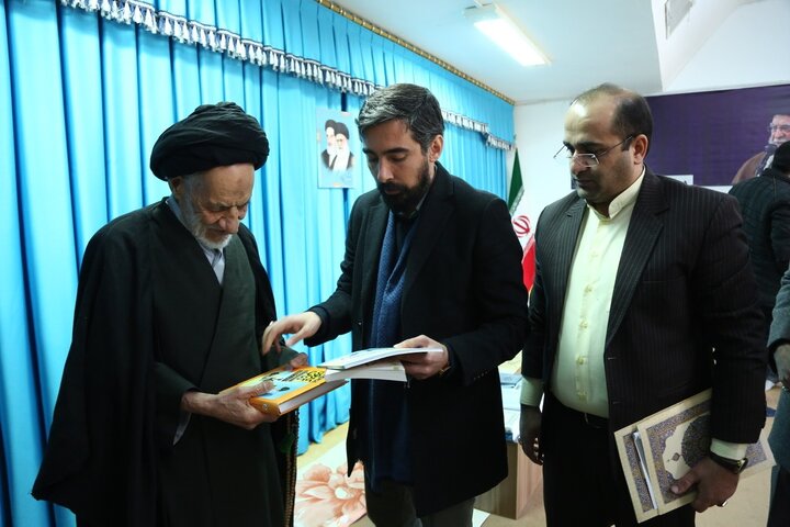 توجه به انتخاب و قرارگیری کتاب خوب، به‌روز و متناسب با سلیقه افراد در کتابخانه‌های عمومی مایه خرسندی است