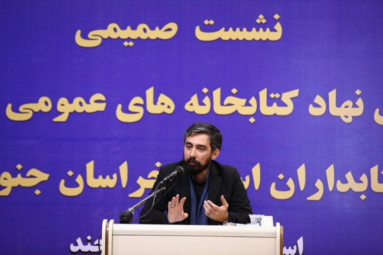 افتتاح اولین کتابخانه تمام‌الکترونیک در تهران همزمان با بیستمین سالروز تأسیس نهاد