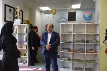 میزبانی کتابخانه مرکزی امام خمینی(قدس سره) مشهد از کارکنان سازمانهای مختلف در دومین روز اجرای طرح سراسری کتابخانه گردی