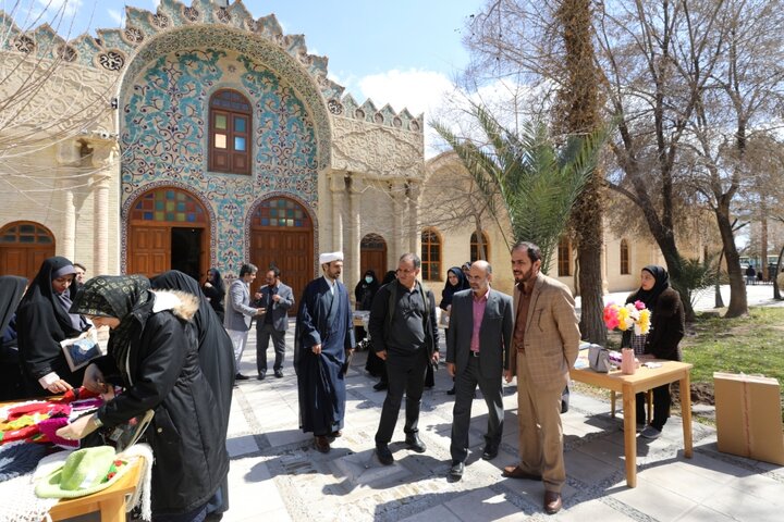 برگزیدگان دوازدهمین دوره جشنواره کتابخوانی رضوی در کرمان معرفی شدند