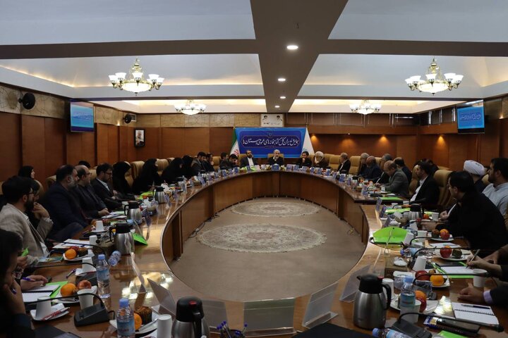 همه مردم ایران باید با شبکه گسترده کتابخانههای عمومی در ارتباط باشند/ کار داوطلبانه فرهنگی را از خود آغاز کنیم