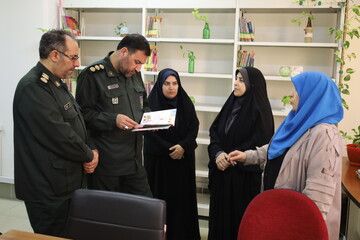 بازدید معاون اجرایی سپاه شهدا از کتابخانه مرکزی ارومیه