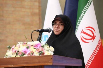 سخنرانی فاطمه عزیزآبادی فراهانی در آیین گرامیداشت بیستمین سالگرد تأسیس نهاد کتابخانه های عمومی کشور