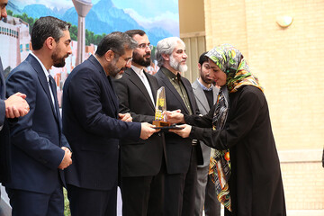 تقدیر از برگزیدگان دومین جشنواره کتابخوان و رسانه