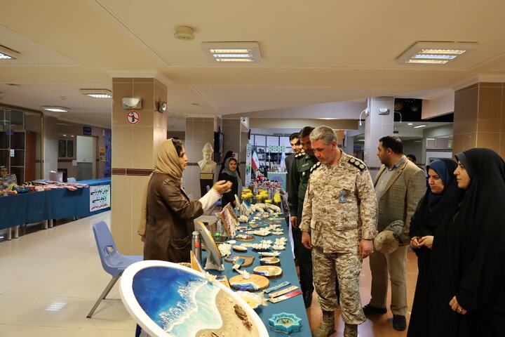 حضور جمعی از معاونین سپاه شهدا استان در کتابخانه مرکزی ارومیه