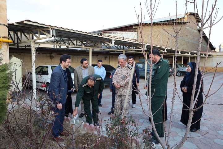 حضور جمعی از معاونین سپاه شهدا استان در کتابخانه مرکزی ارومیه