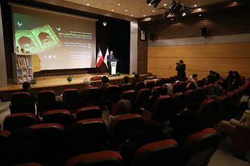 آیین اختتامیه استانی دوازدهمین دوره جشنواره کتابخوانی رضوی در قم
