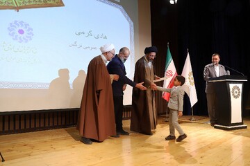 آیین اختتامیه استانی دوازدهمین دوره جشنواره کتابخوانی رضوی در قم