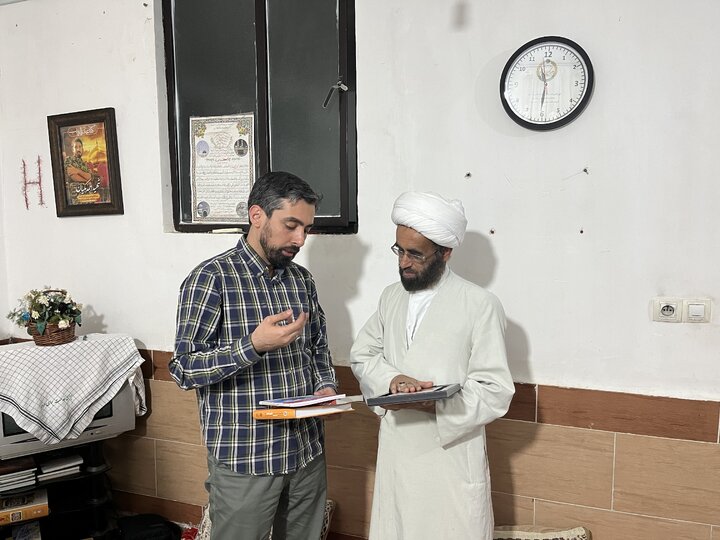 پایگاه فرهنگی-اجتماعی کتابخانه عمومی گسترش فرهنگ ایثار و شهادت را وظیفه خود میداند