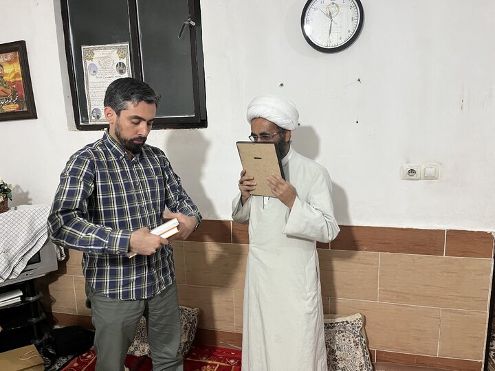 پایگاه فرهنگی-اجتماعی کتابخانه عمومی گسترش فرهنگ ایثار و شهادت را وظیفه خود میداند