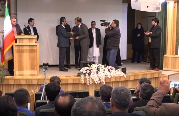 توسعه کتابخانههای عمومی موجب افزایش کیفیت زندگی و حال خوب مردم میشود