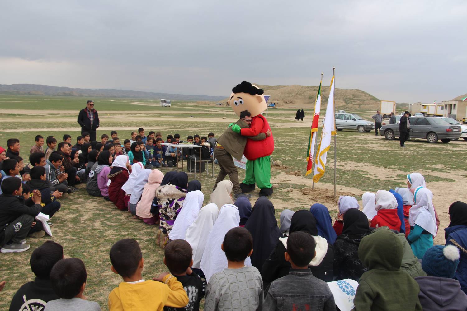 ویژه برنامه با کاروان کتاب در مناطق عشایر نشین مراوه تپه گلستان