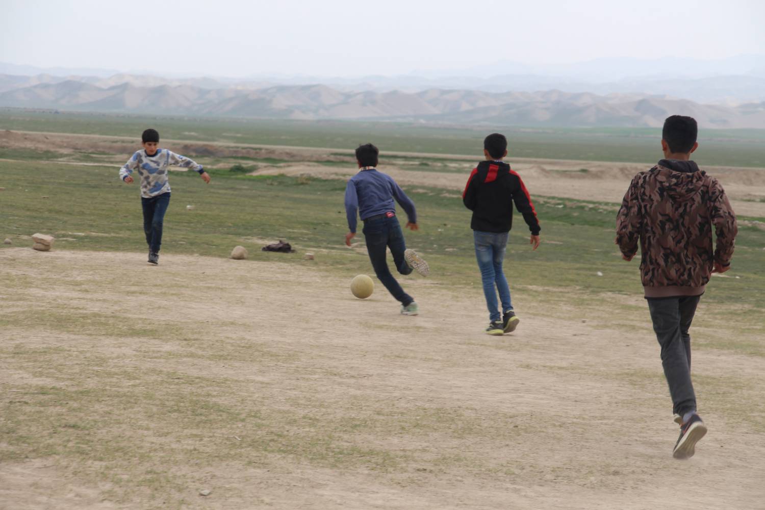 ویژه برنامه با کاروان کتاب در مناطق عشایر نشین مراوه تپه گلستان