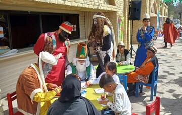 همزمان با فرارسیدن عید نوروز باستانی کتابخانه‌های عمومی خراسان رضوی میزبان مردم و زائرین بودند