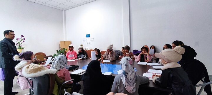 کلاسهای متنوع فرهنگی و آموزشی در کتابخانه شهید بهشتی آشخانه برگزار میشود