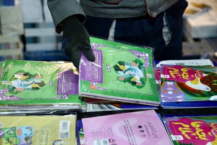 منابع سیزدهمین جشنواره کتابخوانی رضوی در راه کتابخانههای عمومی سراسر کشور است