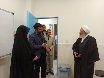 بازدید رئیس کمیسیون فرهنگی مجلس شورای اسلامی از کتابخانه علامه شیخ عبدالکریم زنجانی