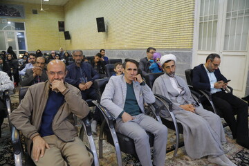 ضیافت افطاری صمیمانه کتابداران و اصحاب کتاب استان قم