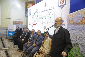 ضیافت افطاری صمیمانه کتابداران و اصحاب کتاب استان قم