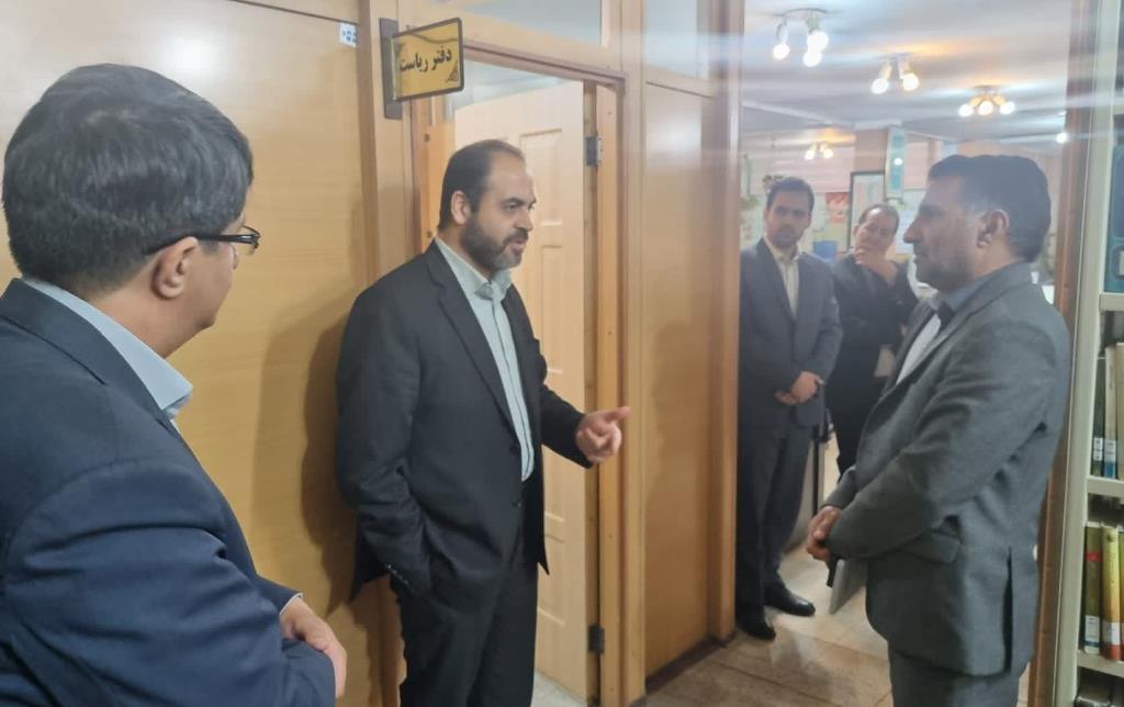 امروز اعتلای فرهنگ کتاب و کتابخوانی و رشد فرهنگ عمومی جامعه حائزاهمیت است