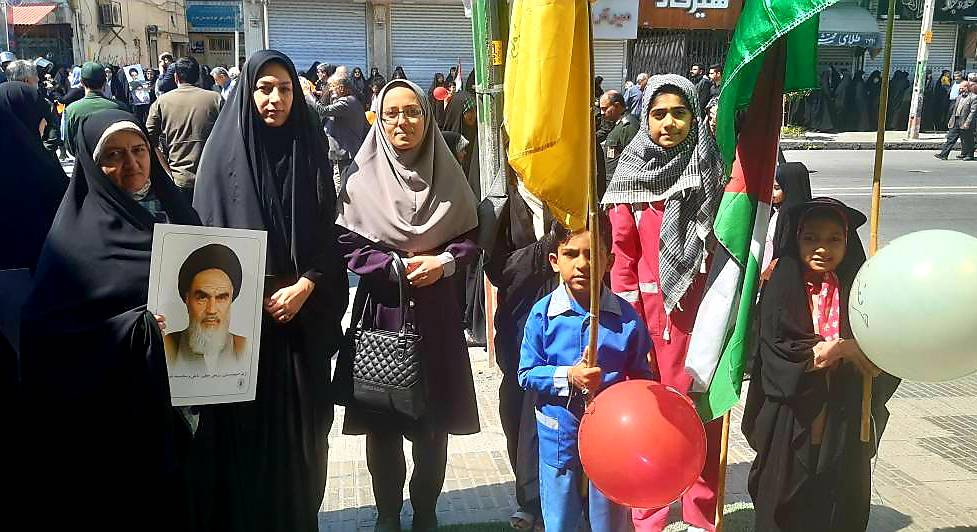 حضور مدیرکل و کارکنان کتابخانه های عمومی گلستان در راهپیمایی روز قدس