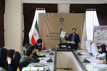 طرح کتابت قرآن کریم در کتابخانه مرکزی امام خامنه ای سنندج برگزار شد