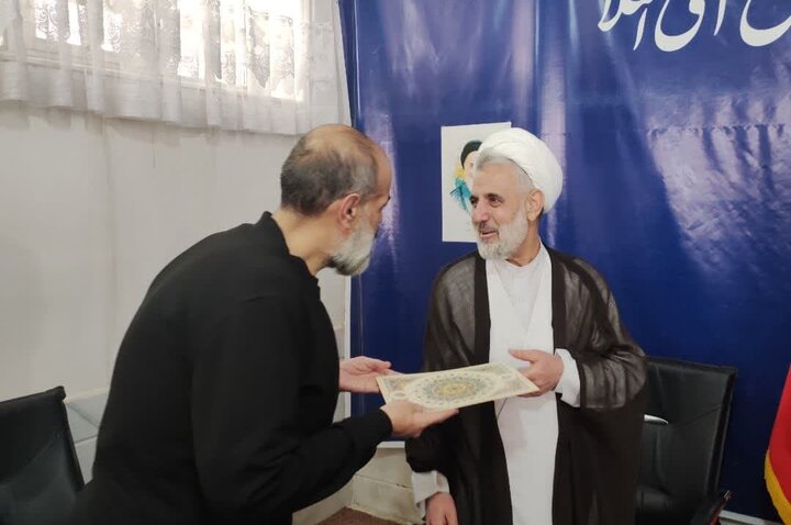 دیدار و گفتگوی مدیرکل کتابخانه‌های عمومی قم با نایب رئیس مجلس