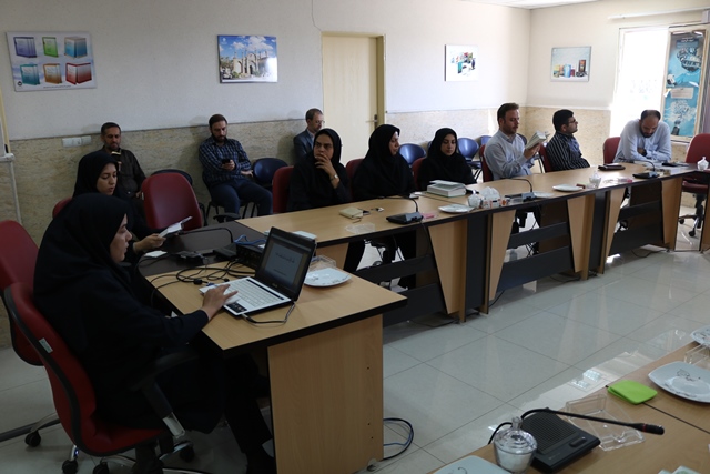 برگزاری مراسم ختم ۳۰ جزء از کلام وحی در اداره کل کتابخانههای عمومی استان سمنان