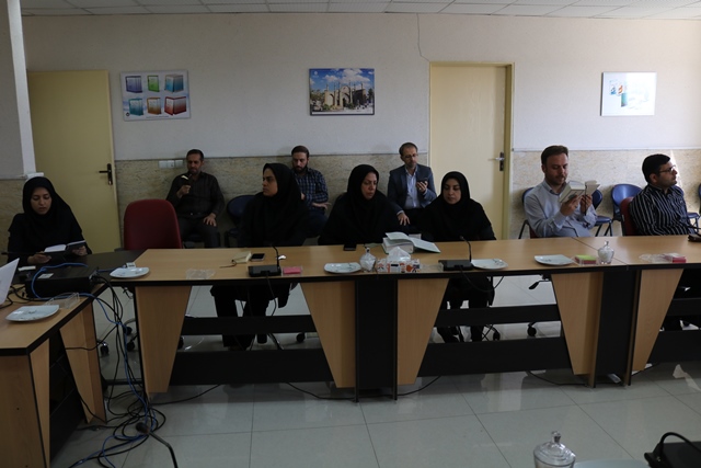 برگزاری مراسم ختم ۳۰ جزء از کلام وحی در اداره کل کتابخانههای عمومی استان سمنان