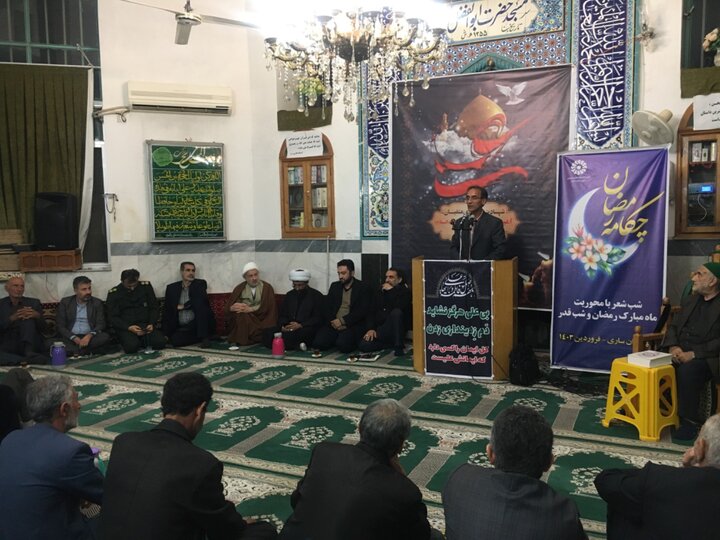 شب شعر «چکامهی رمضان» ویژهی بهار قرآن در مساجد منتخب مازندران برگزار شد