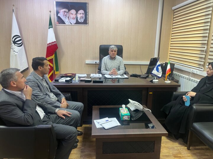 تقدیر مدیرکل کتابخانه های عمومی ایلام از معاون توسعه مدیریت و منابع استانداری