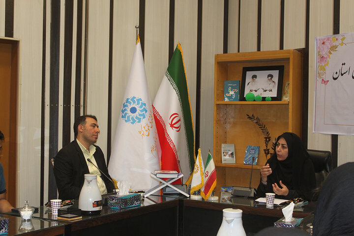 دیدار مدیرکل کتابخانه های عمومی ایلام با اعضای کتابخانه مرکزی