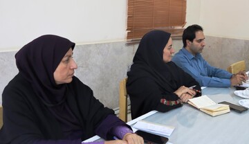 بازدید مدیرکل کتابخانه های عمومی یزد از کتابخانه های عمومی شهرستان اشکذر