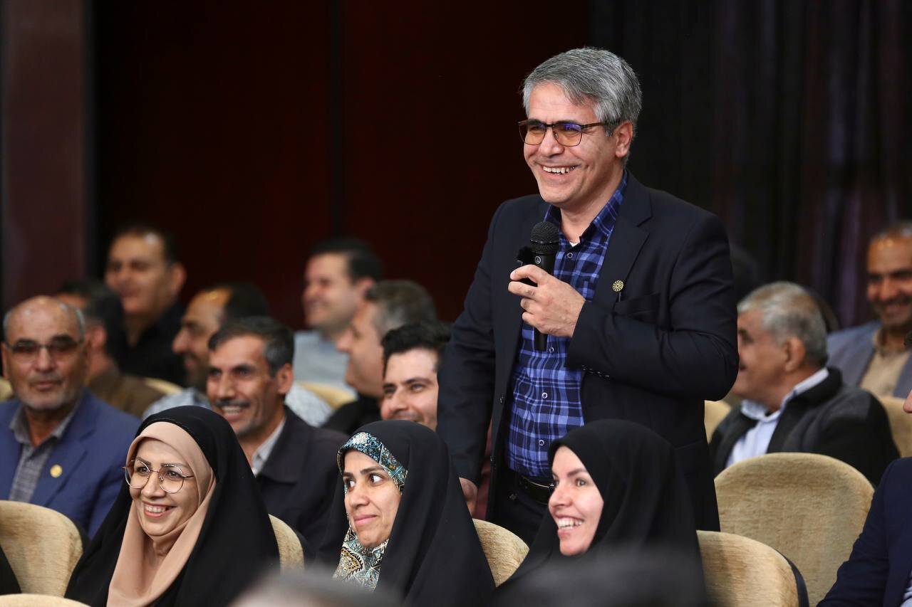 از نشست با کتابداران تا دیدار با مسئولان برای کاهش شهرهای فاقدکتابخانه