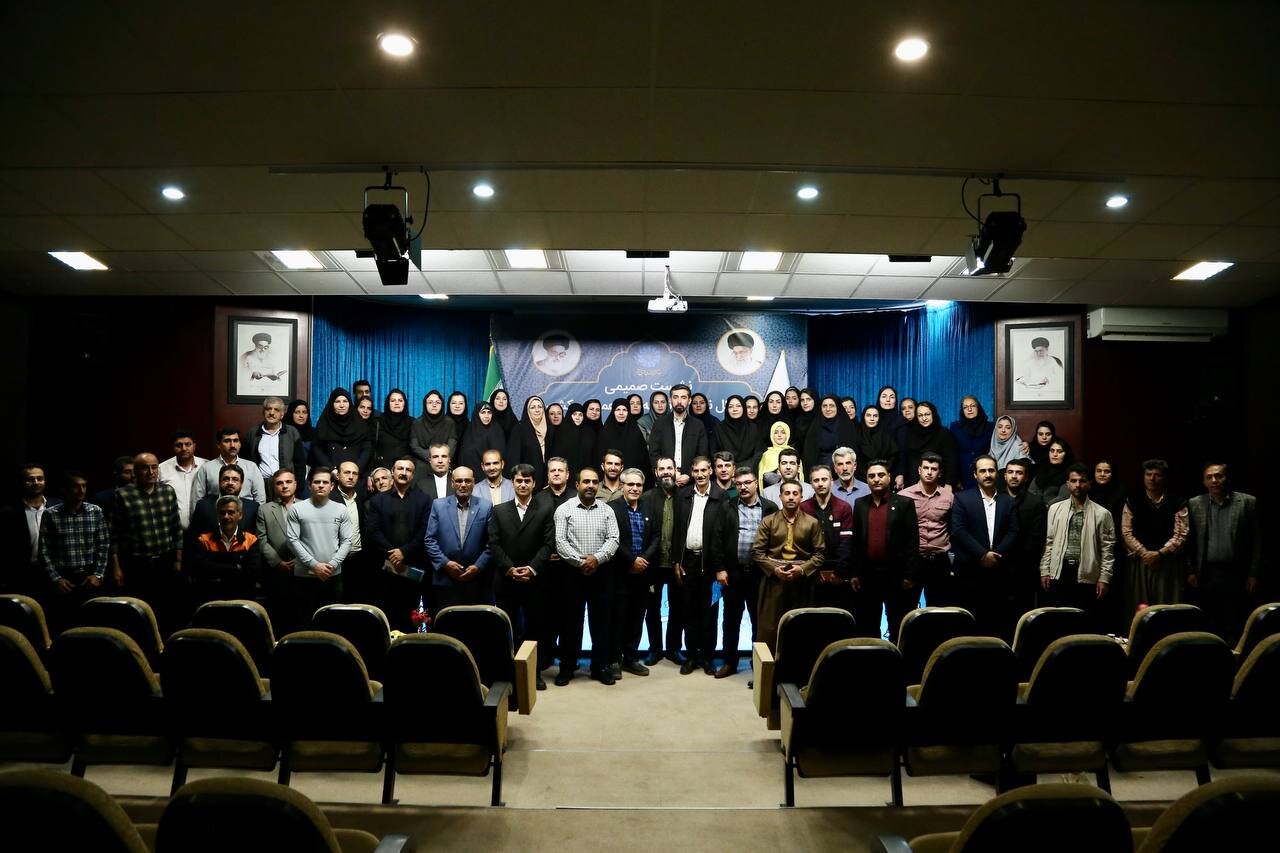 از نشست با کتابداران تا دیدار با مسئولان برای کاهش شهرهای فاقدکتابخانه