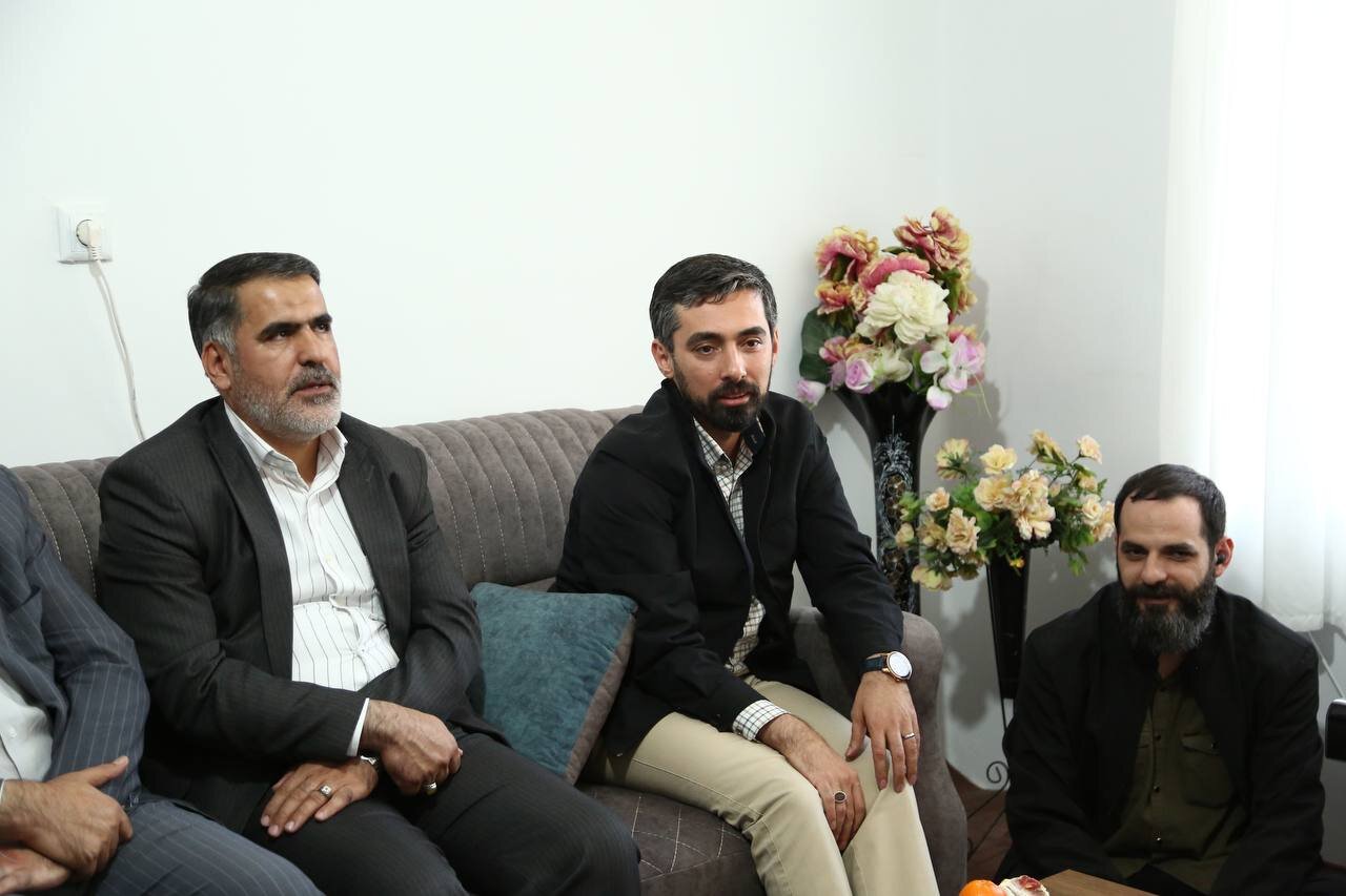 باید دین خود به شهدا را با شناساندن آنها به نسلهای بعد ادا کنیم