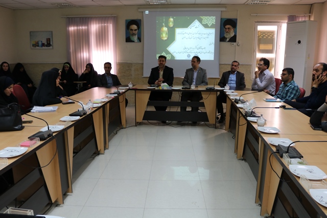 نشست تخصصی «راهبردهای جذب، بهکارگیری و مدیریت نیروهای داوطلب در کتابخانههای عمومی» در استان سمنان برگزار شد