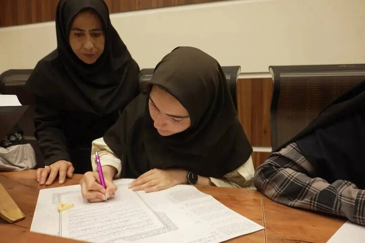 دومین دوره طرح سراسری «کتابت قرآن کریم» در آذربایجان شرقی برگزار شد