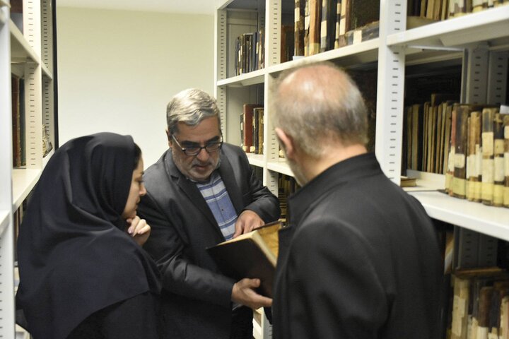 همکاری ادارهکل کتابخانههای عمومی آذربایجان شرقی و هیئت رئیسه شورای هماهنگی روابط عمومیهای استان