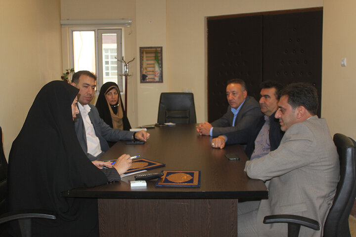 امضای تفاهمنامه همکاری اداراتکل کتابخانههای عمومی و منابع طبیعی استان ایلام