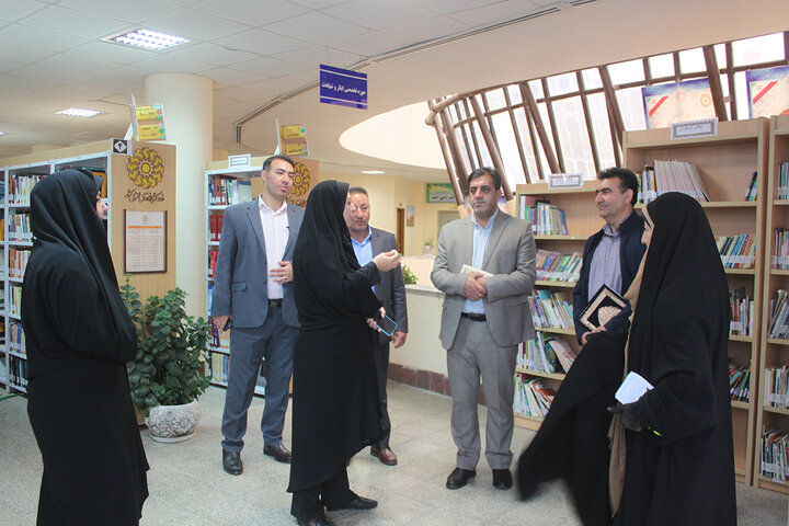 امضای تفاهمنامه همکاری اداراتکل کتابخانههای عمومی و منابع طبیعی استان ایلام