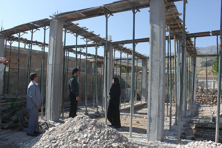 بازدید مدیرکل کتابخانه های عمومی ایلام از کتابخانه های عمومی درهشهر