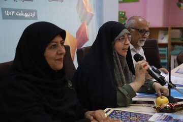 کارگاه شعر و داستان کودک و نوجوان در کتابخانه مرکزی همدان