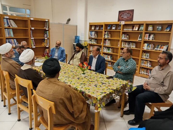 قدردانی از خدمات و فعالیتهای فرهنگی نهاد در کتابخانه عمومی علی بن موسی الرضا(ع)