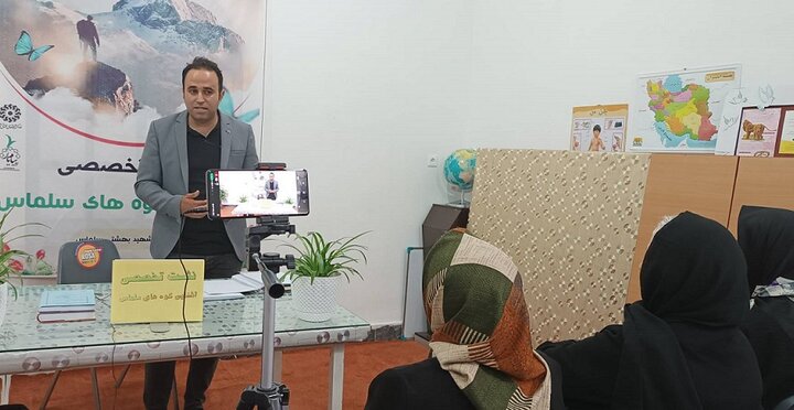 نشست تخصصی «آشنایی با کوه های سلماس با بیان تجربه های کوهنوردی» برگزار شد