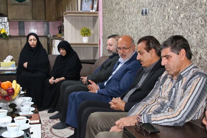 نکوداشت شاعر فقید کیومرث مرادی مهر برگزار شد