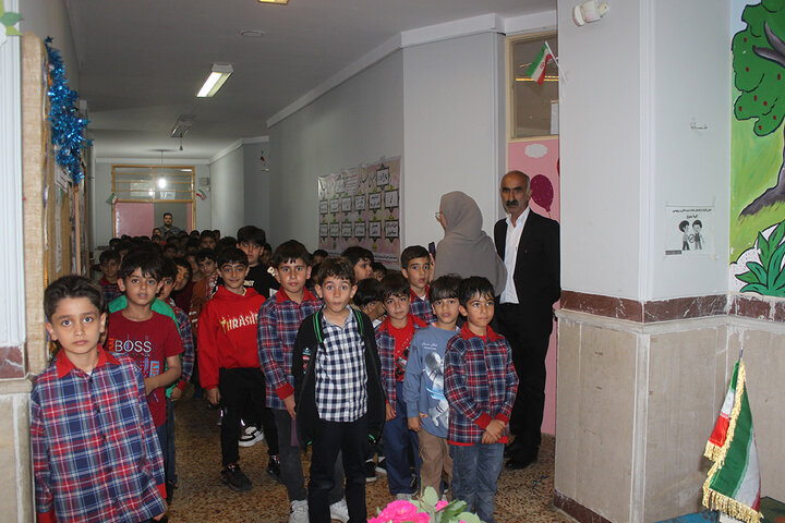 زنگ «سپاس معلم» در بدره نواخته شد