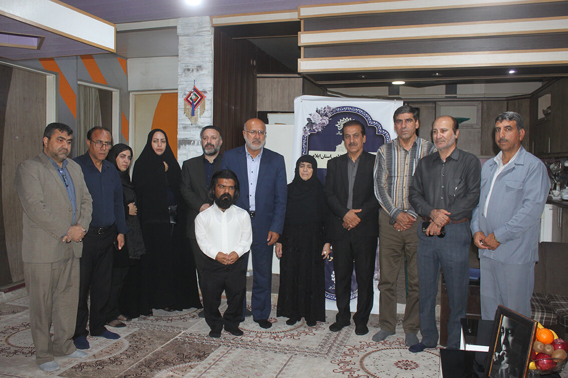 دیدار با خانواده مرحوم مرادی