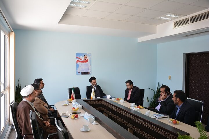 حامی طرحها و برنامههای نهاد کتابخانههای عمومی کشور خواهم بود