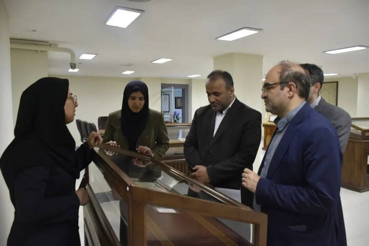 تحول ایجاد شده در بخشها و خدمات کتابخانههای عمومی شگفتانگیز و قابل تقدیر است